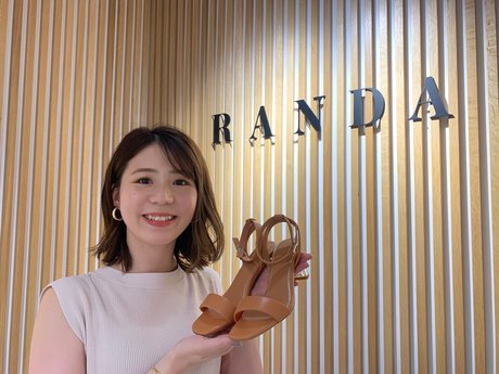 Randa Luculiana ランダ ルクリアナ イクスピアリ店 Randaショップスタッフ 靴販売 の募集詳細